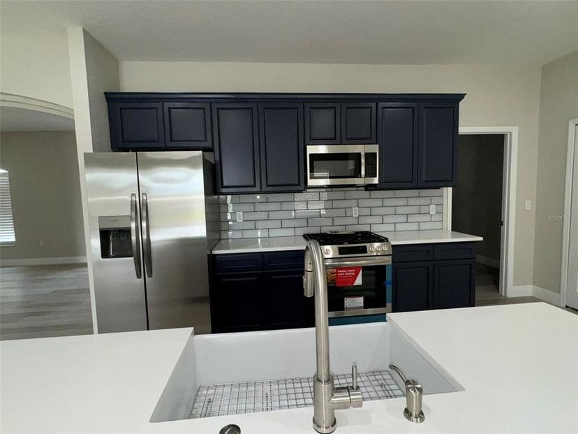 Picture of 550 Reddicks Cir, Winter Haven FL 33884