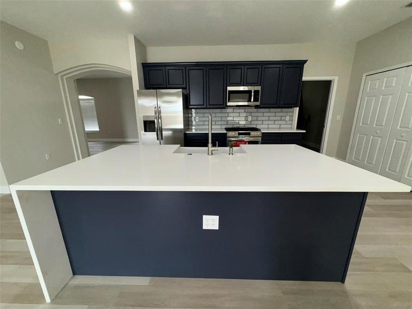 Picture of 550 Reddicks Cir, Winter Haven FL 33884