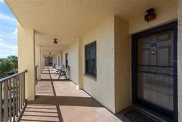 Picture of 19029 Us Highway 19 N Unit 26-304, Clearwater, FL 33764