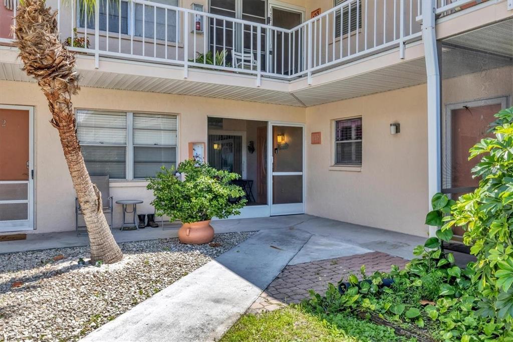 Picture of 460 Base Avenue E Unit 113, Venice, FL 34285