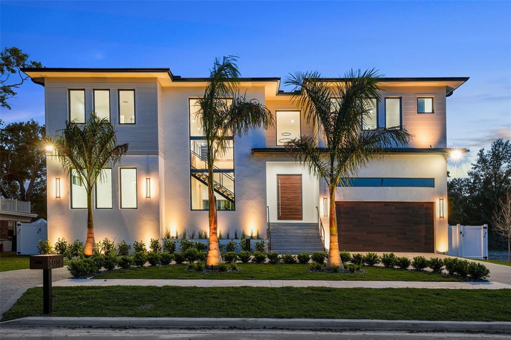 Picture of 5038 W Dickens Avenue, Tampa, FL 33629