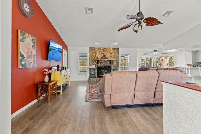 Picture of 13101 Delbarton St, Spring Hill FL 34609