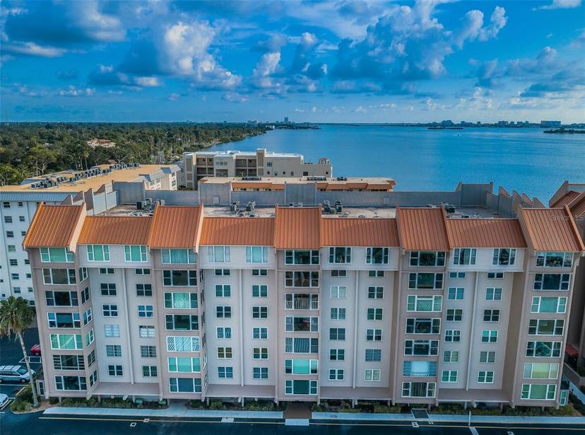 Picture of 632 Edgewater Drive Unit 439, Dunedin FL 34698