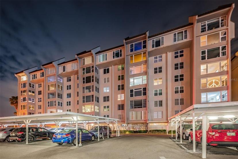 Picture of 632 Edgewater Drive Unit 439, Dunedin FL 34698