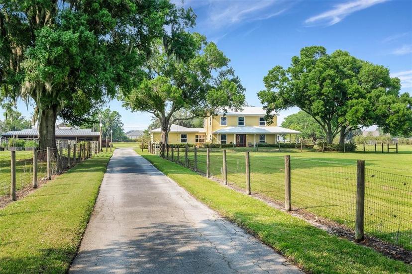 Picture of 1722 Broken Arrow Trail N, Lakeland FL 33813