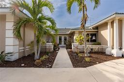 Picture of 315 Park Boulevard N, Venice, FL 34285