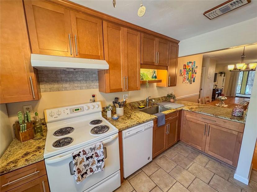 Picture of 2808 SW 14Th Drive Unit 209, Gainesville FL 32608