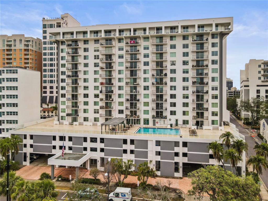 Picture of 101 S Gulfstream Avenue Unit 12C, Sarasota, FL 34236