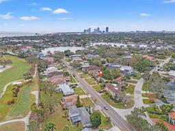 Picture of 150 Almedo Way Ne, St Petersburg, FL 33704