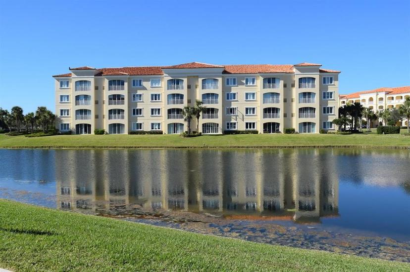 Picture of 37 E Harbour Isle Drive E Unit 206, Fort Pierce FL 34949