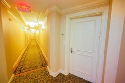 Picture of 19900 E Country Club Drive Unit 307, Miami, FL 33180