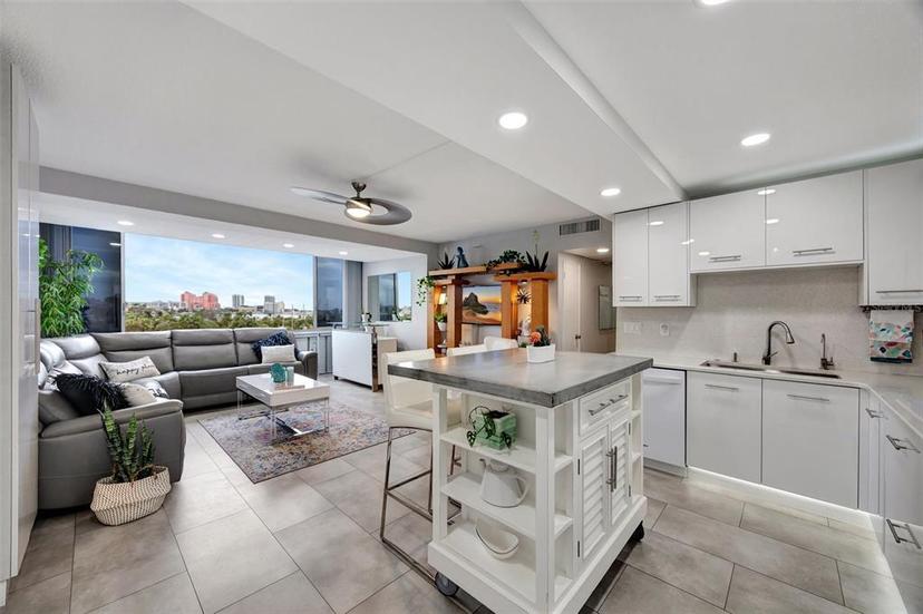 Picture of 31 Island Way Unit 303, Clearwater Beach FL 33767