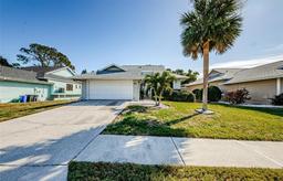 Picture of 1003 Lake Avoca Drive, Tarpon Springs, FL 34689