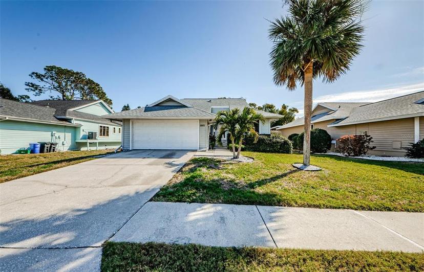 Picture of 1003 Lake Avoca Drive, Tarpon Springs FL 34689