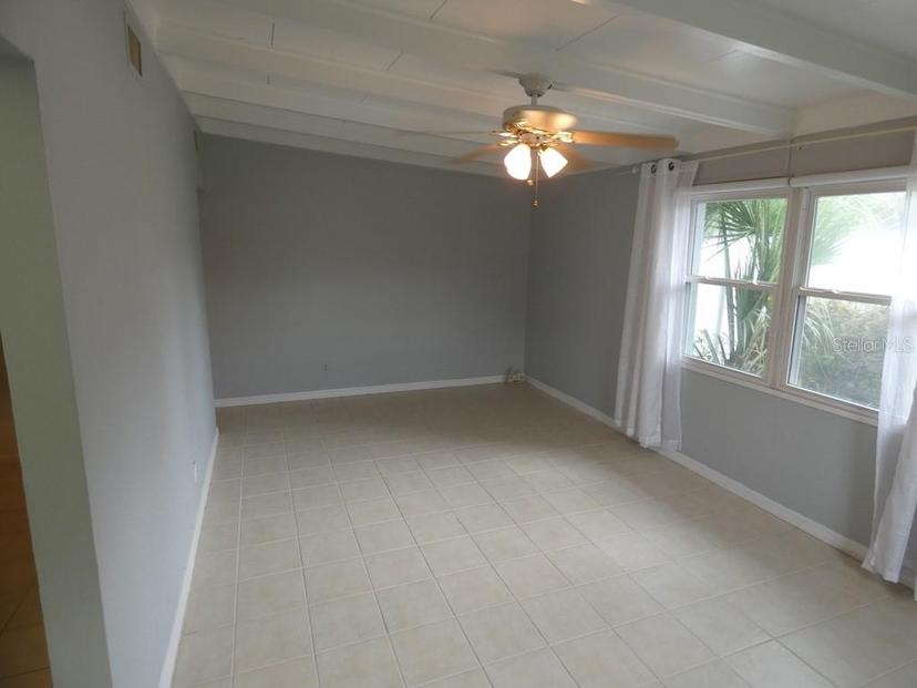 Picture of 4011 W Mango Avenue, Tampa FL 33616