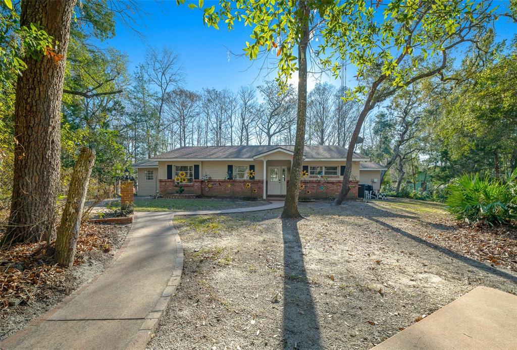 Picture of 4275 E Riverside Drive, Dunnellon, FL 34434