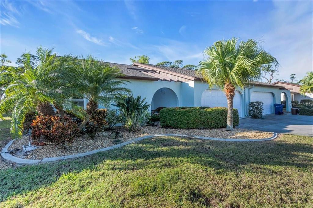 Picture of 507 Foxwood Boulevard Unit 4, Englewood, FL 34223