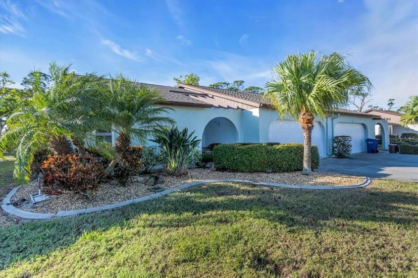 Picture of 507 Foxwood Boulevard Unit 4, Englewood FL 34223