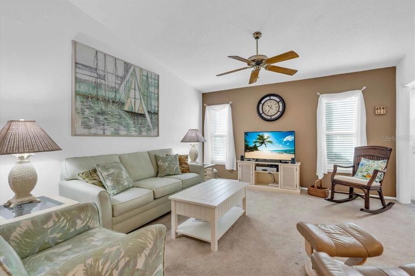 Picture of 507 Foxwood Boulevard Unit 4, Englewood FL 34223