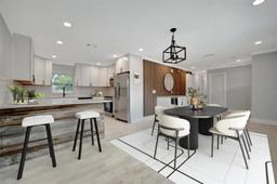 Picture of 3902 11Th Avenue W, Bradenton, FL 34205