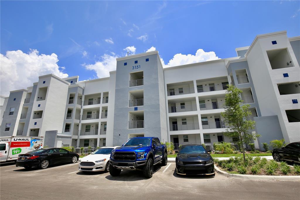 Picture of 3151 Paradox Circle Unit 405, Kissimmee, FL 34746