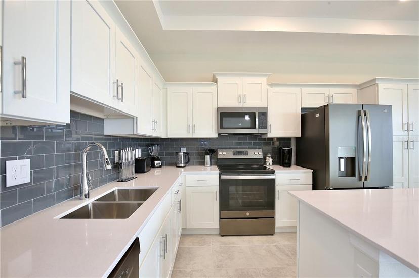 Picture of 3151 Paradox Circle Unit 405, Kissimmee FL 34746