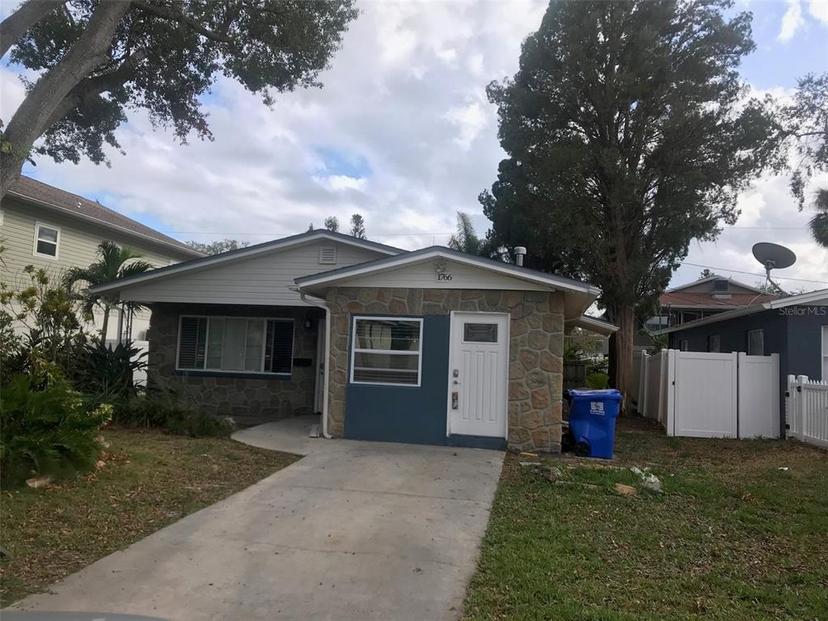 Picture of 1766 Montana Avenue Ne, St Petersburg FL 33703