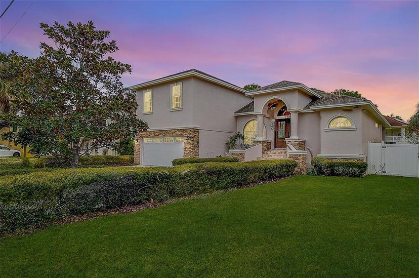 Picture of 720 Sunset Drive, Tarpon Springs FL 34689