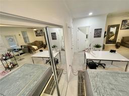 Picture of 860 N Orange Avenue Unit 163, Orlando, FL 32801