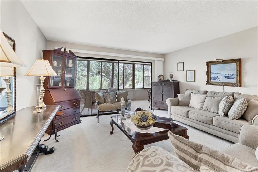 Picture of 542 Lakeside Drive Unit 542, Bradenton FL 34210