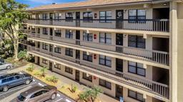 Picture of 435 30Th Avenue W Unit D309, Bradenton, FL 34205