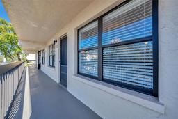 Picture of 435 30Th Avenue W Unit D309, Bradenton, FL 34205