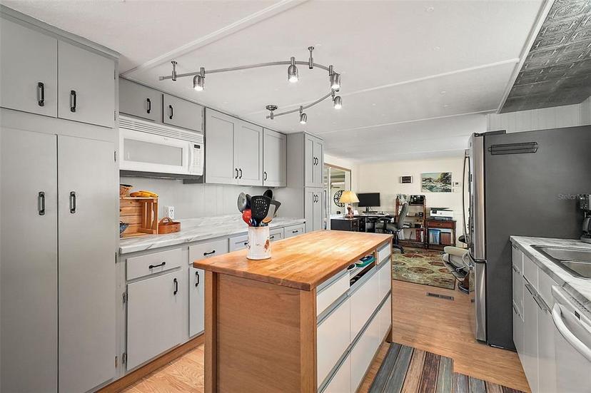 Picture of 522 Tammi Drive, Leesburg FL 34788