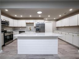 Picture of 8626 SW 97Th Lane Road Unit D, Ocala, FL 34481