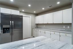 Picture of 8626 SW 97Th Lane Road Unit D, Ocala, FL 34481