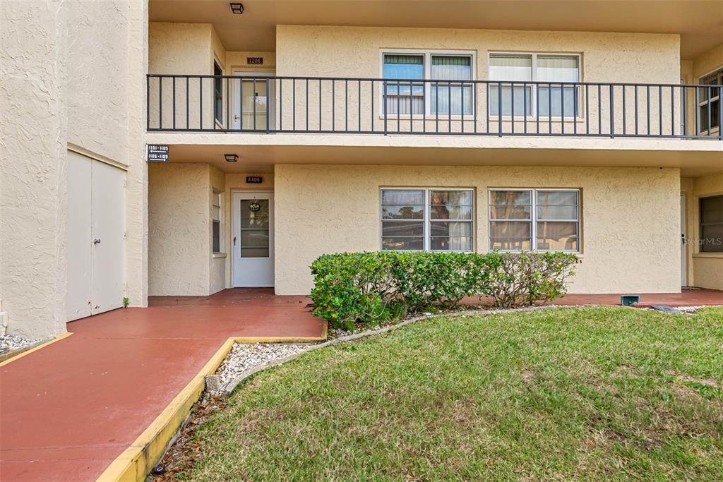 Picture of 12200 Vonn Road Unit 1106, Largo, FL 33774