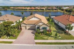 Picture of 7014 Whittlebury Trail, Lakewood Ranch, FL 34202