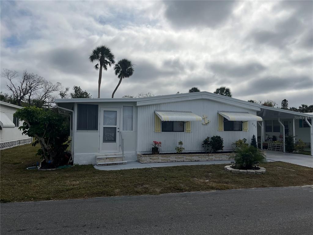 Picture of 607 Cervina Drive, Venice, FL 34285