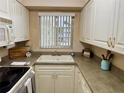 Picture of 1700 6Th Street Nw Unit C27, Winter Haven, FL 33881