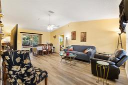 Picture of 860 Evelynton Loop, The Villages, FL 32162