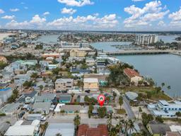 Picture of 130 90Th Avenue, Treasure Island, FL 33706