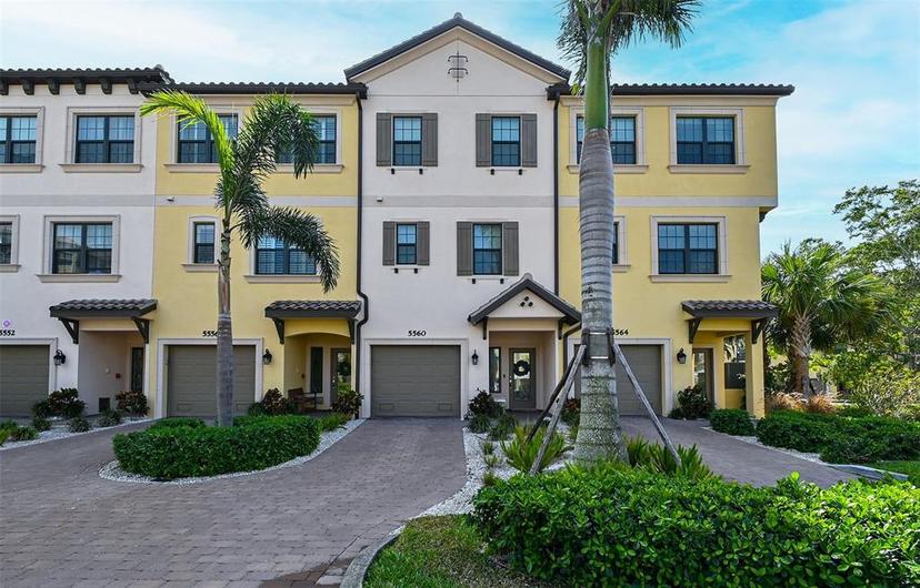 Picture of 5560 Cannes Circle Unit 3-106, Sarasota FL 34231