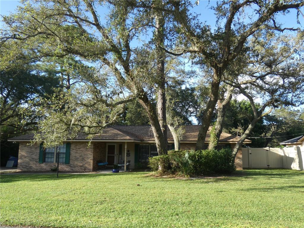 Picture of 749 E Yorkshire Drive, Deland, FL 32724