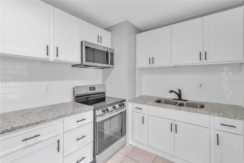 Picture of 8902 Temple Park Drive, Tampa FL 33637