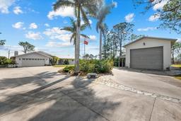 Picture of 38 Riverfront Drive, Venice, FL 34293