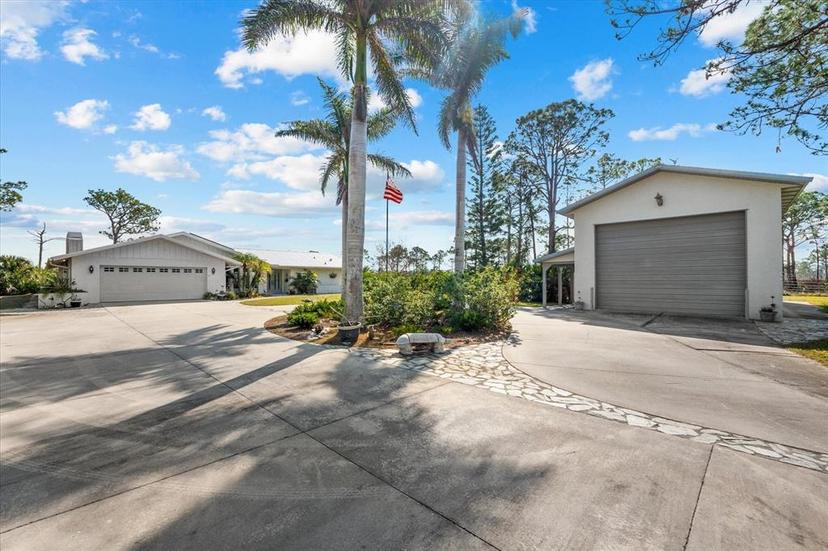 Picture of 38 Riverfront Drive, Venice FL 34293