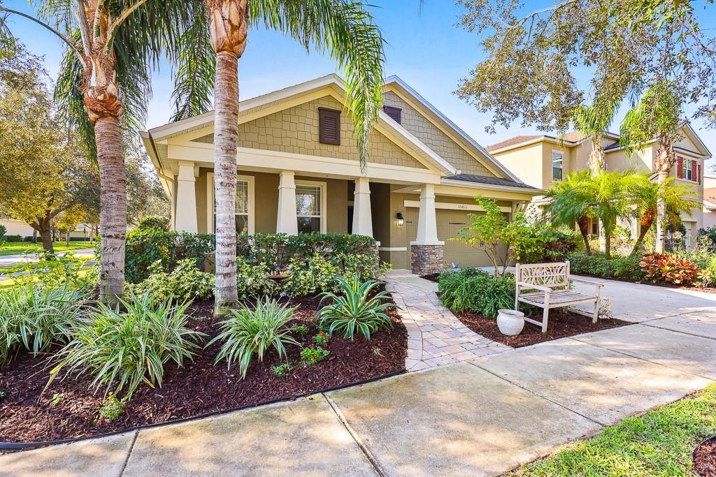 Picture of 15811 Oakleaf Run Drive, Lithia, FL 33547