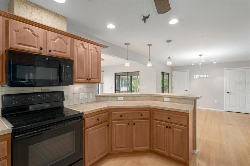 Picture of 8006 Oak Drive, Palmetto FL 34221