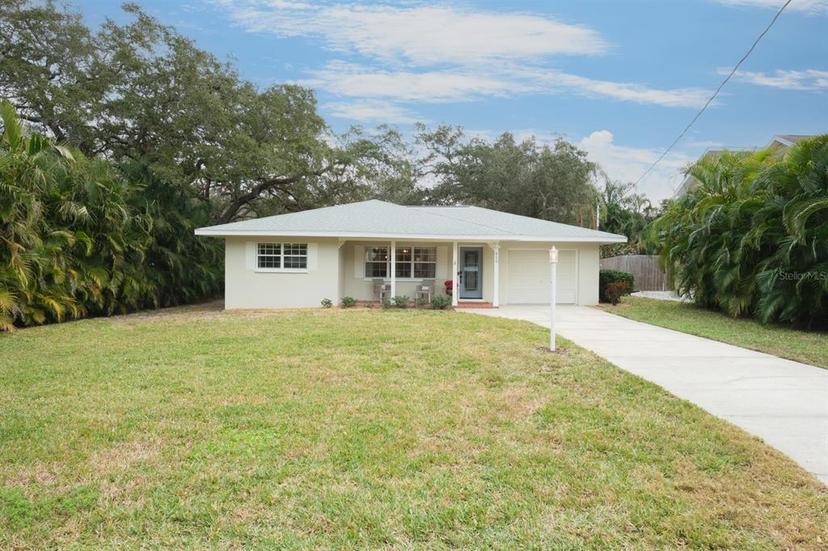 Picture of 510 N Mayo Street, Crystal Beach FL 34681