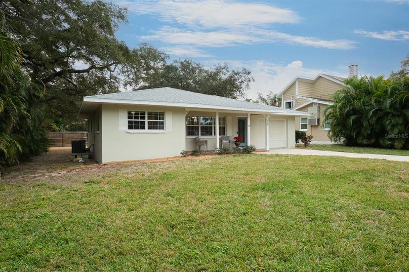 Picture of 510 N Mayo Street, Crystal Beach FL 34681